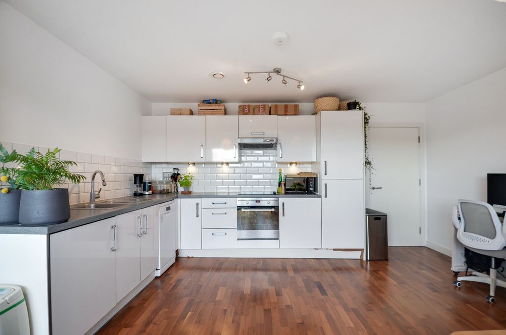 Property photo 2 of 16 Ktichen