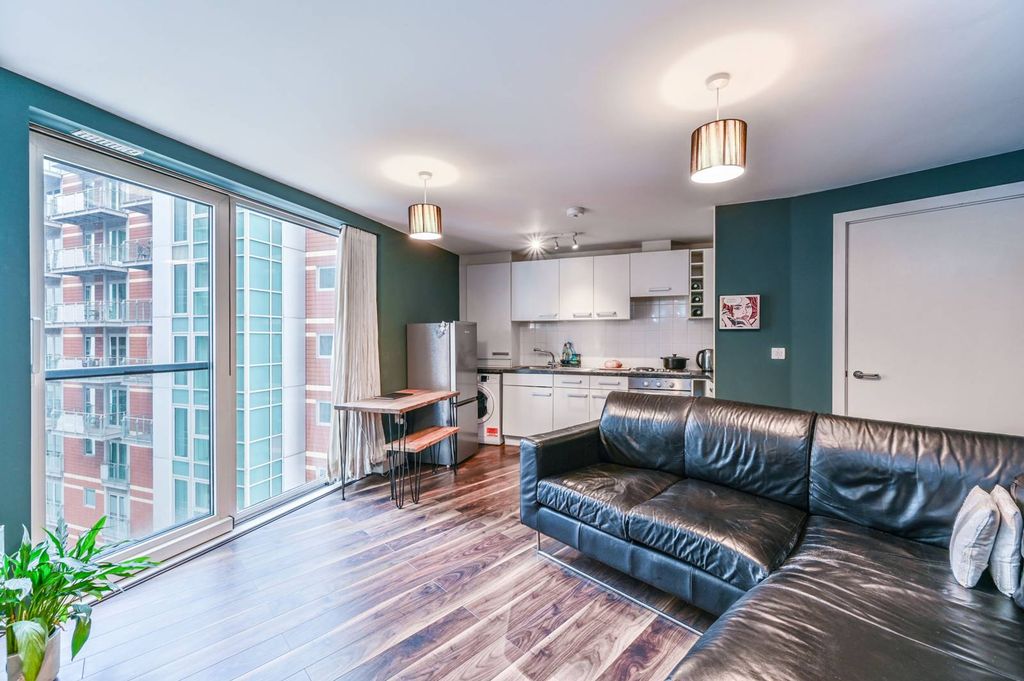Property photo 1 of 10