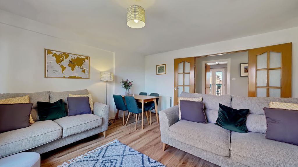Property photo 3 of 35 29-Print-12 Thornbank Street Flat 1.2_21