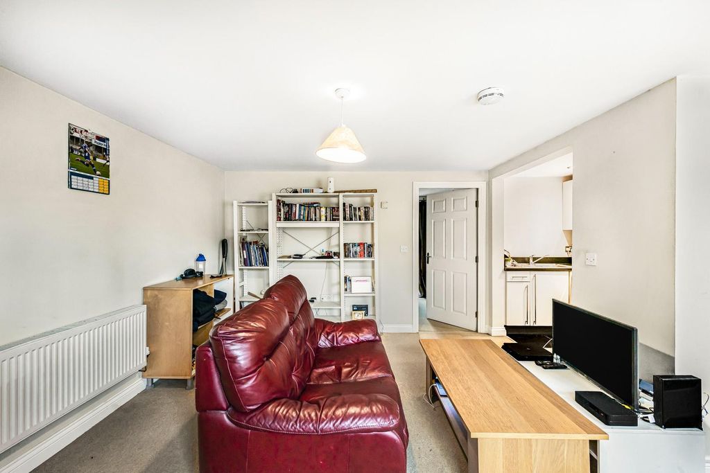 Property photo 3 of 9
