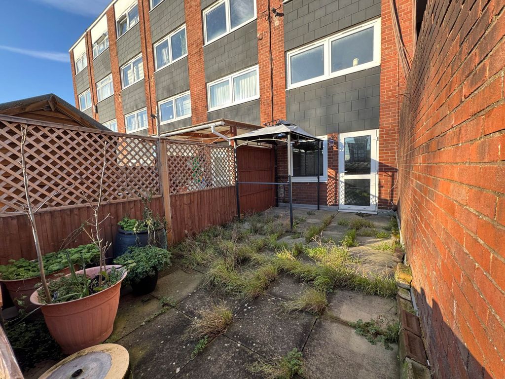 Property photo 3 of 15