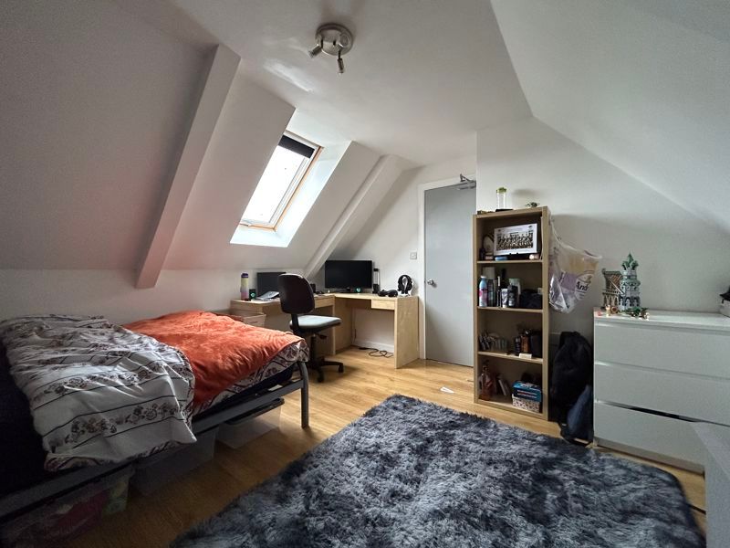 Property photo 2 of 13 Photo 11