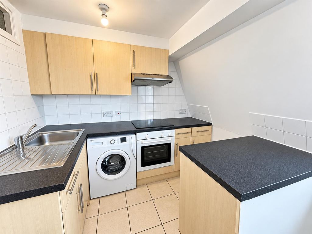 Property photo 3 of 6 9B694Dd0-180D-40Fc-9Dcd-Bc9324109Bbf.Png