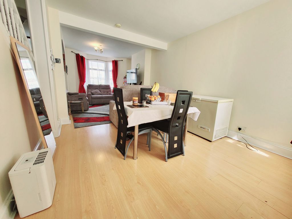 Property photo 3 of 8 20220725_134707