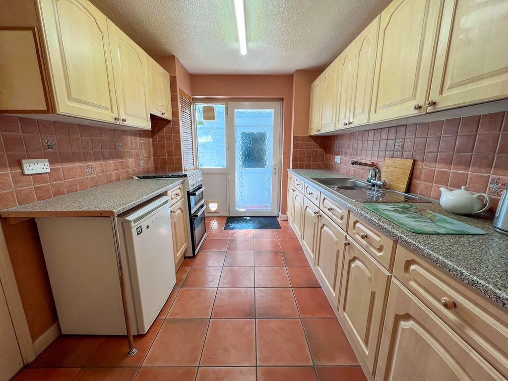 Property photo 2 of 30
