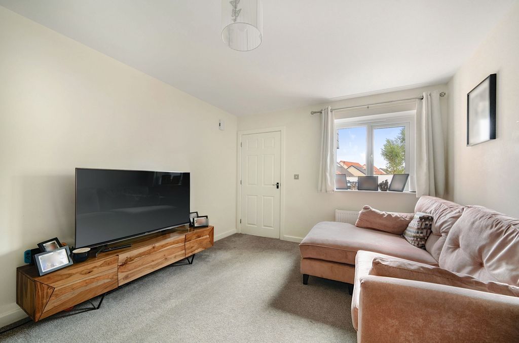 Property photo 3 of 20 1326415-3-6876660Ddb46B