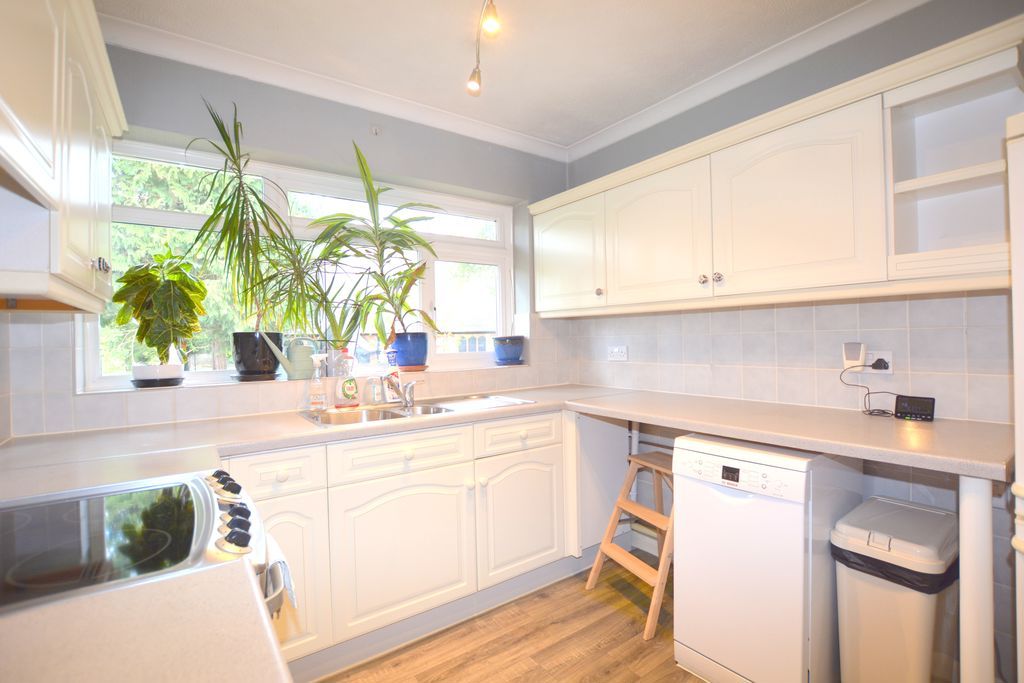 Property photo 3 of 12 Photo 2