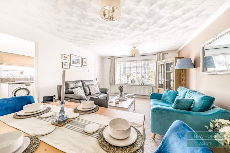 Property photo 3 of 17 Photo 8