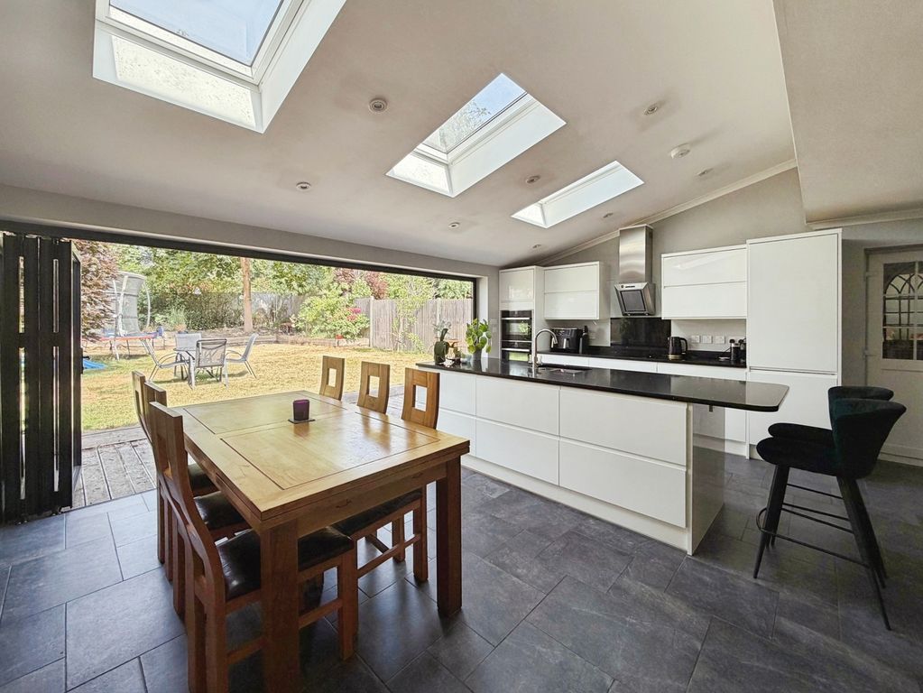 Property photo 2 of 19 Pbox-Img.Jpg