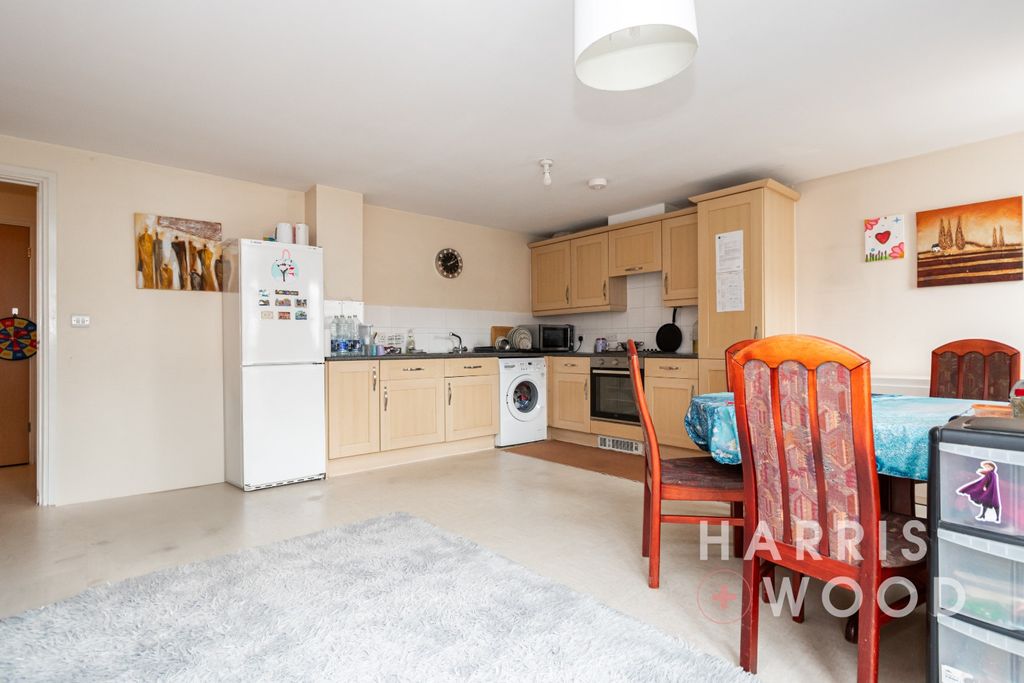 Property photo 3 of 12 4464242