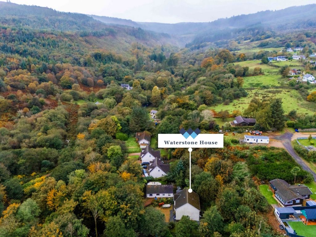 Property photo 3 of 64 4614015