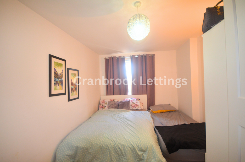Property photo 3 of 6 Gallery