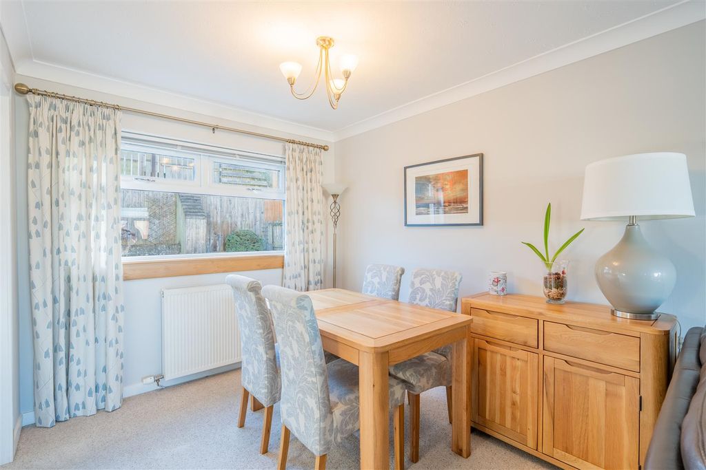 Property photo 3 of 15 Lounge.Jpg