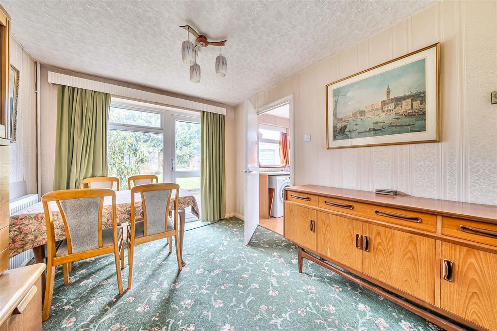 Property photo 3 of 19 1399745-10-6968E47E65B24.Jpg