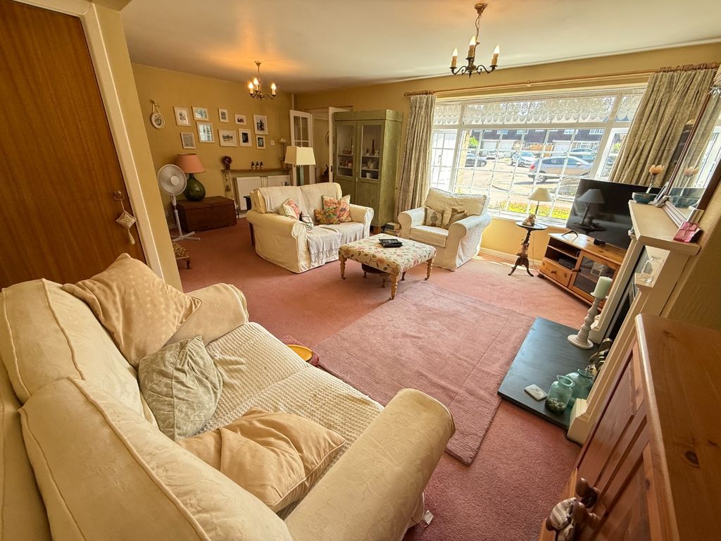 Property photo 3 of 18 5177322