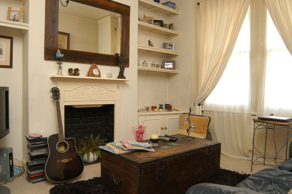 Property photo 1 of 3