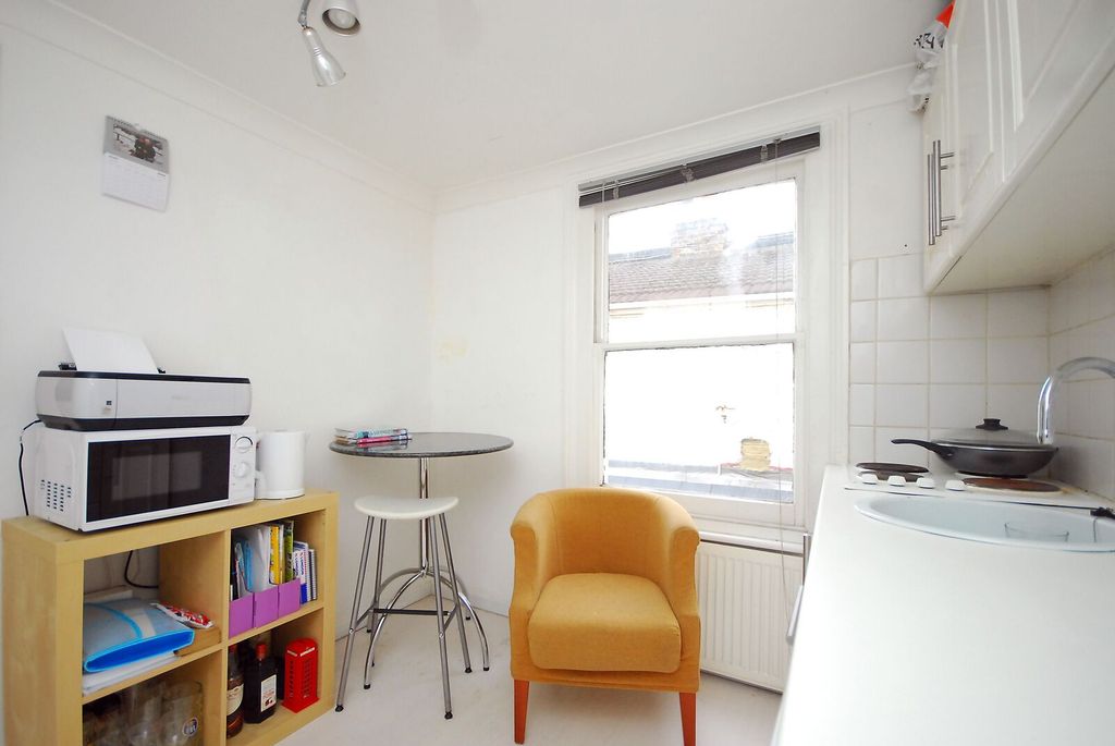 Property photo 1 of 5