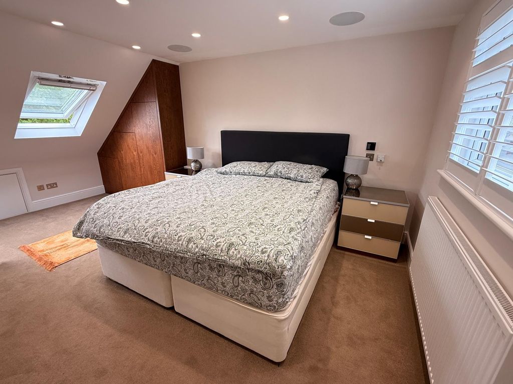 Additional image 10 of 5 bed semi-detached house for saleRavenor Park Road, Greenford UB6