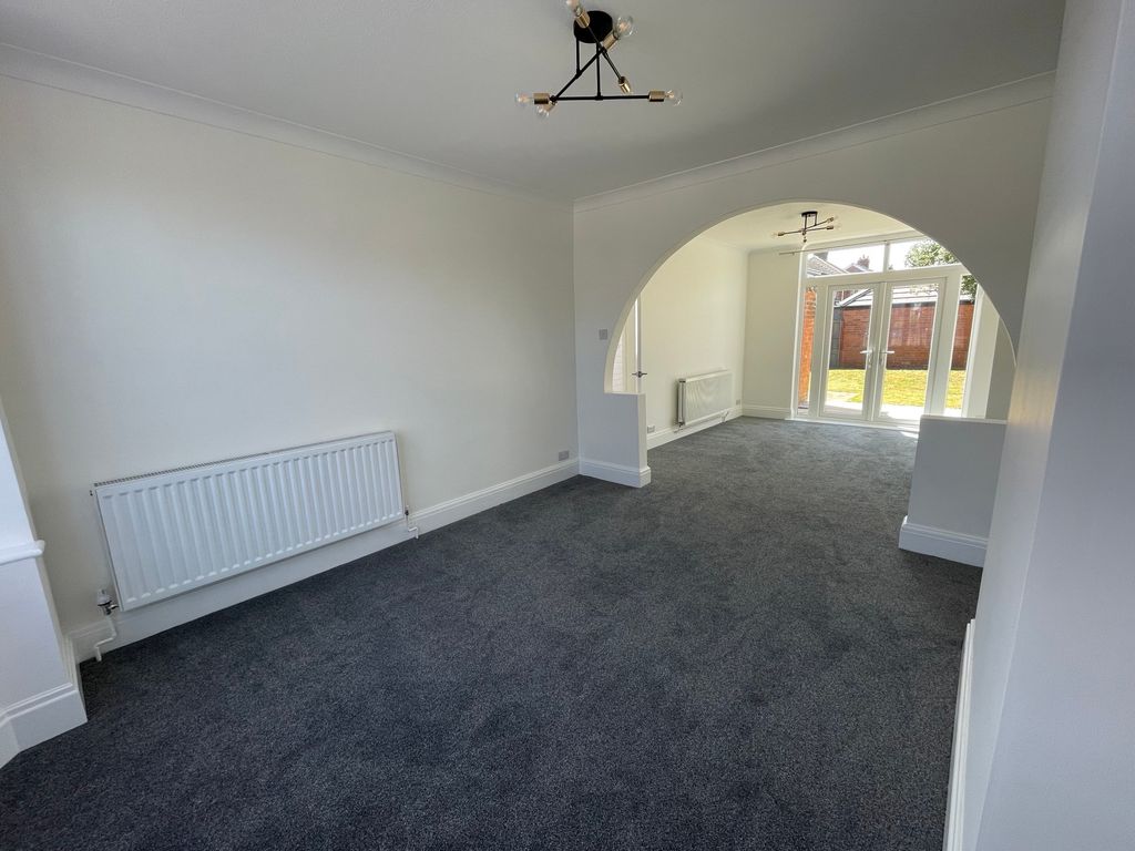 Property photo 3 of 12 Living Room