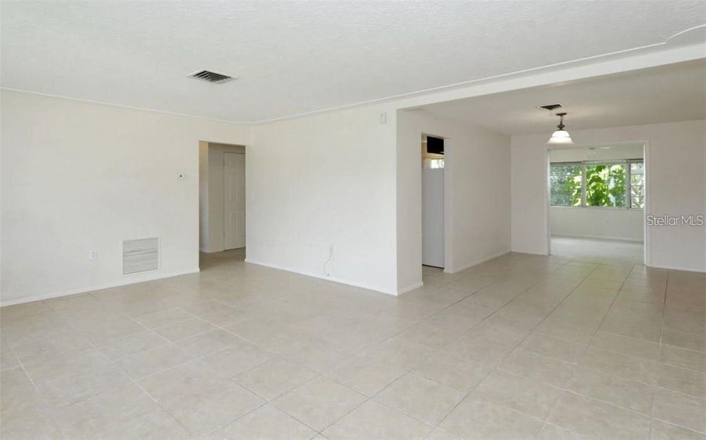 Property photo 2 of 17 <Alttext/>