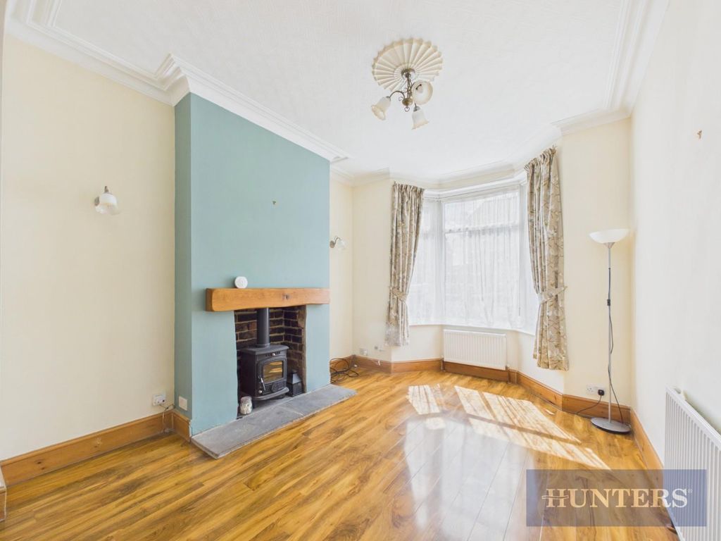 Property photo 3 of 17 Cam03444G0-Pr0101-Still016.Jpg