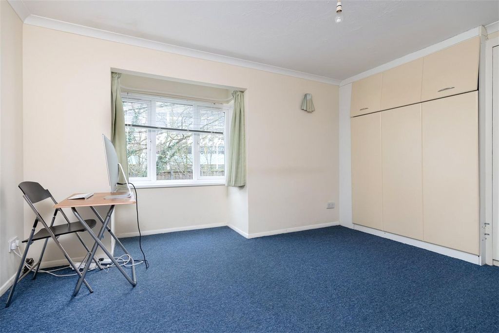 Property photo 2 of 8 Kingsville Court-6.J