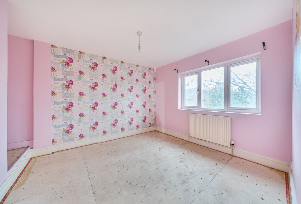 Property photo 3 of 8 1400074-12-69665B...