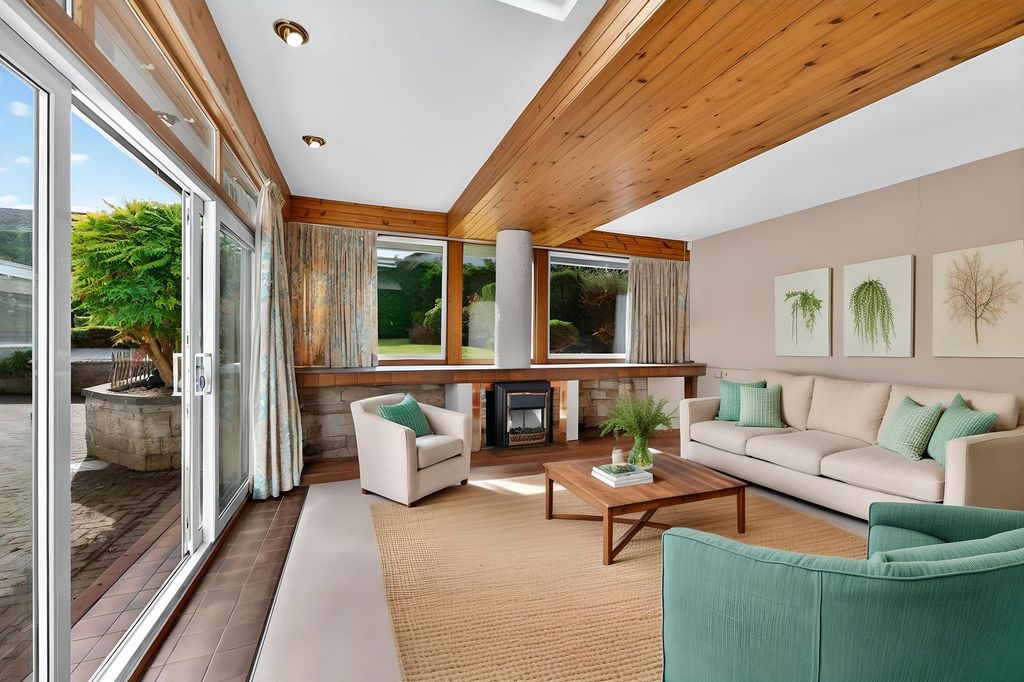 Property photo 3 of 56 Staged Lounge