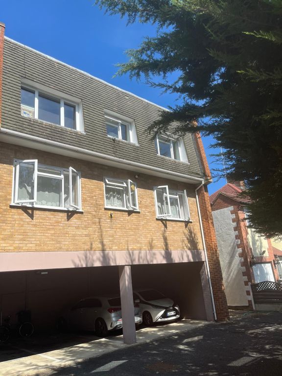 Property photo 1 of 7