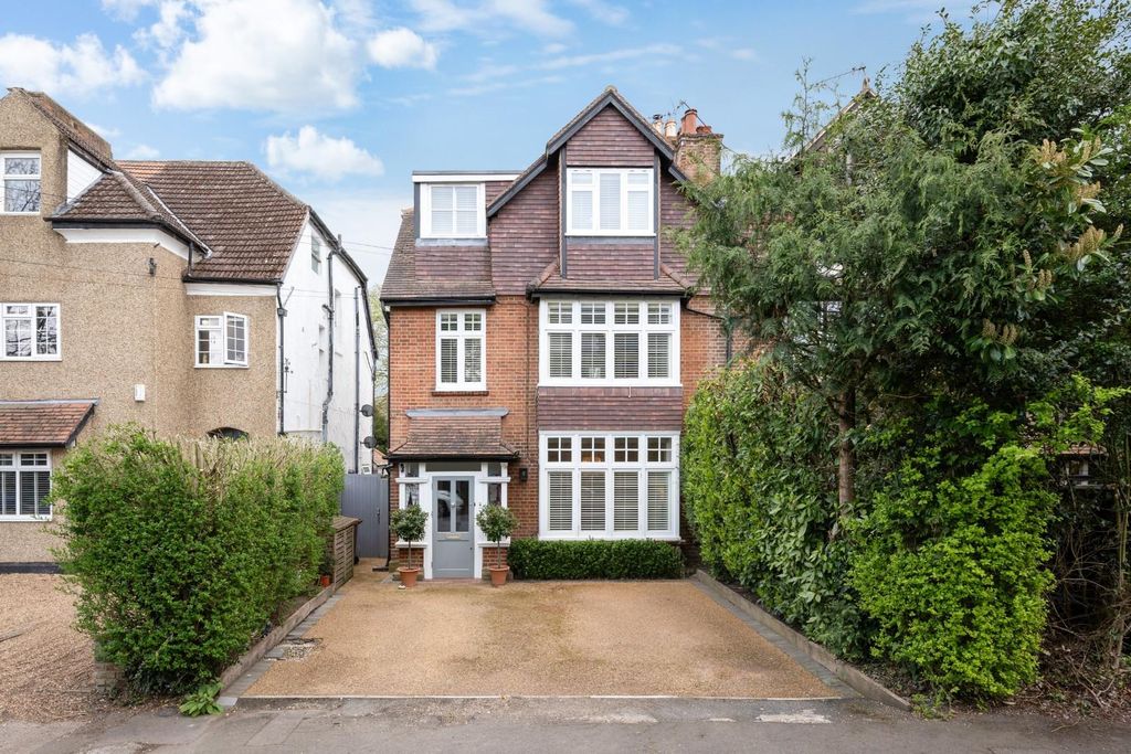 Property photo 1 of 26 Worple Road