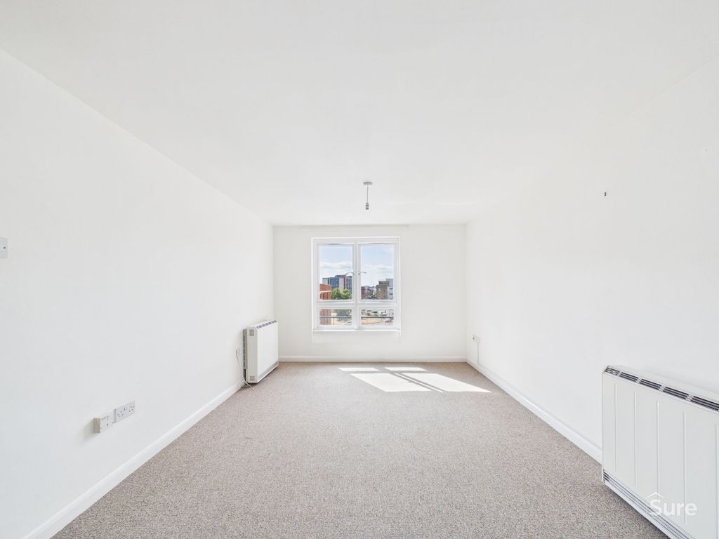 Property photo 3 of 6