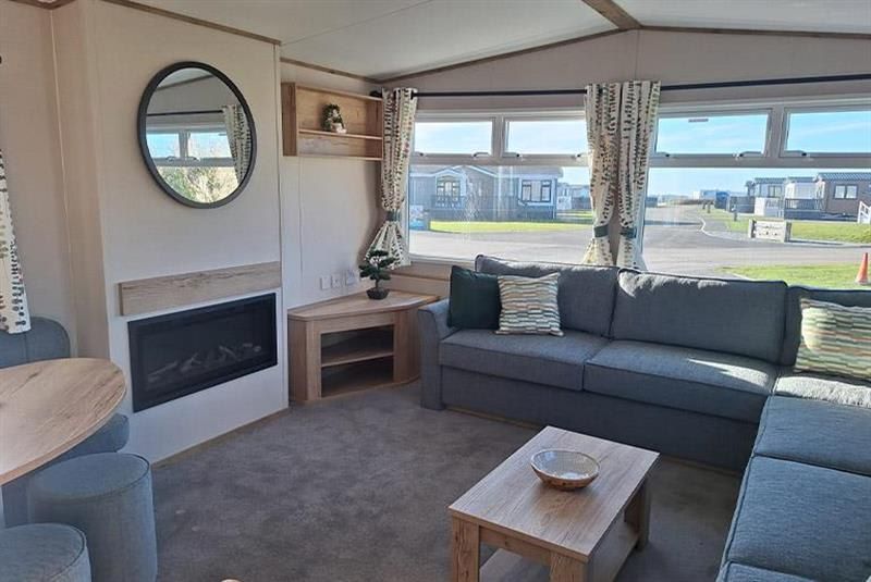 Property photo 3 of 6 007285 2 20260215 00.Jpeg