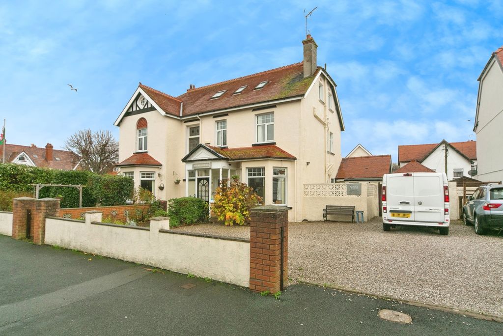 Property photo 1 of 25 Front