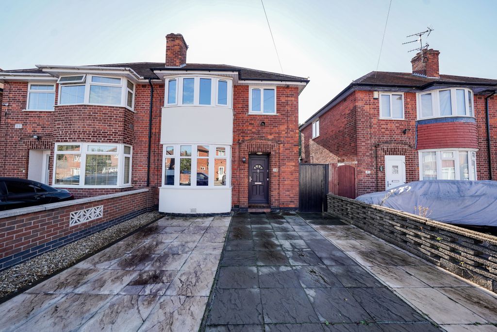 Property photo 1 of 18 Dsc06906