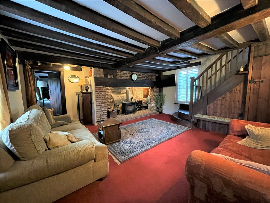 Property photo 3 of 16 Hall