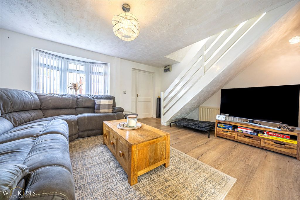 Property photo 3 of 27 Picture No. 02