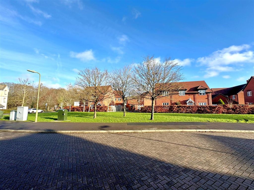 Property photo 2 of 9 Front View.Jpg