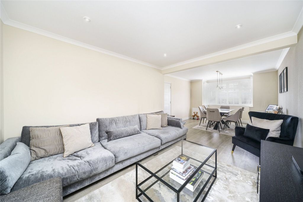 Property photo 3 of 18 Picture No. 05