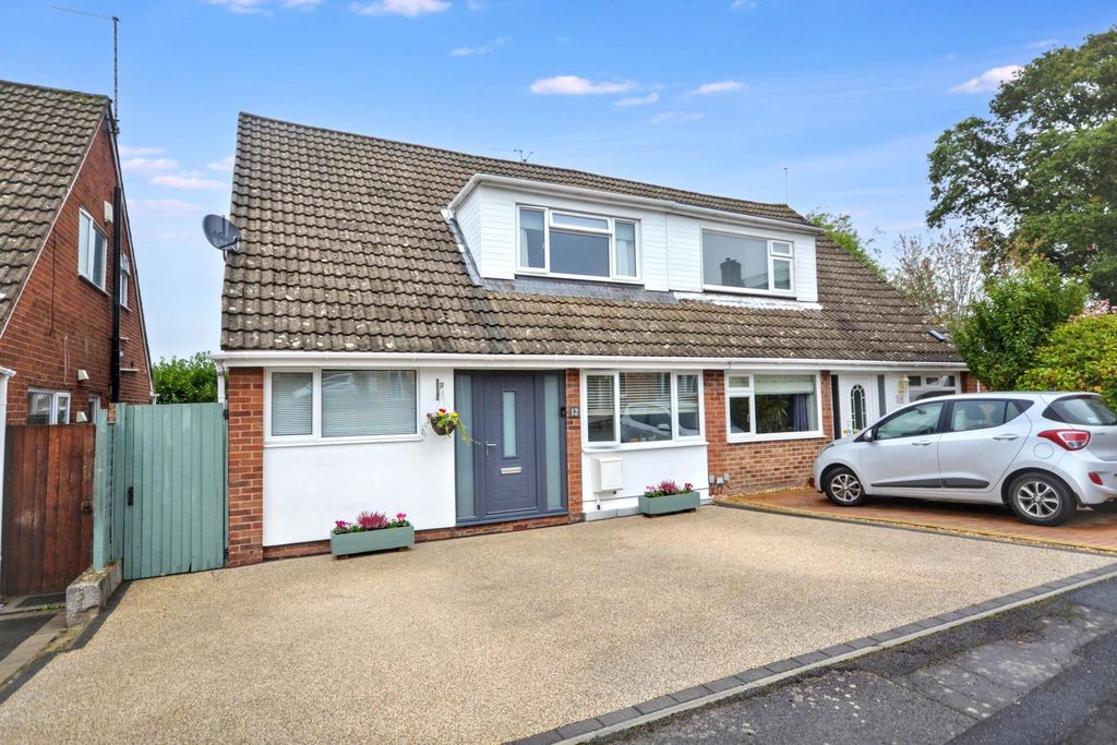 Property photo 1 of 18