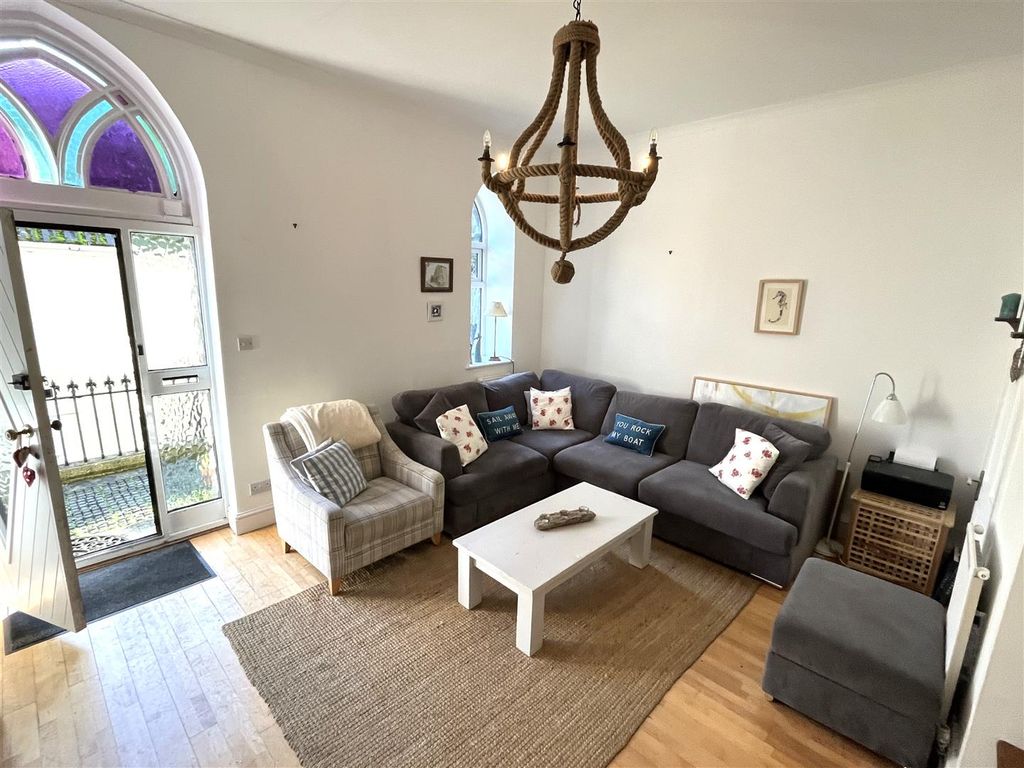 Property photo 2 of 12 Sitting Room.Jpg