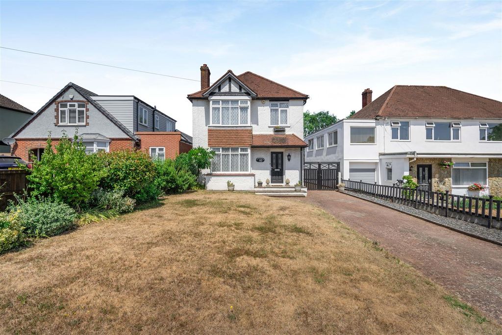 Property photo 1 of 16 8698866-Exterior01.Jpg
