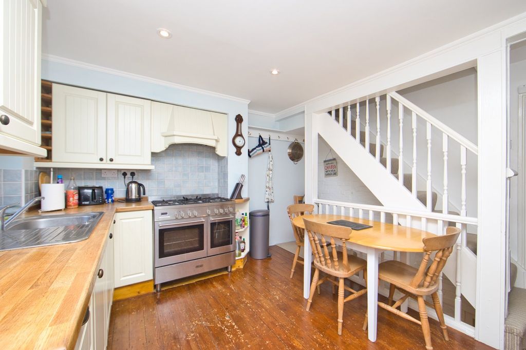 Property photo 3 of 13 Picture 3