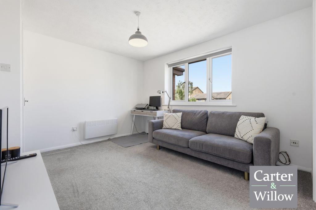 Property photo 3 of 6