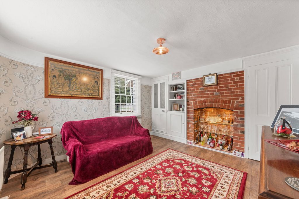 Property photo 3 of 21