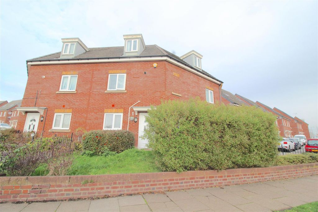 Property photo 1 of 12 Front