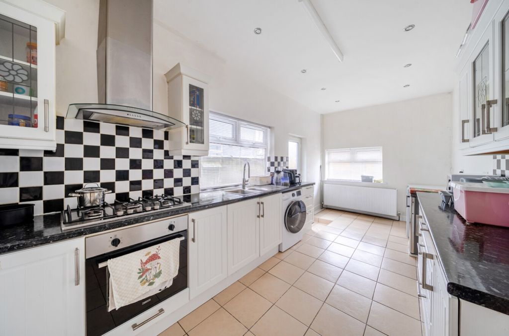 Property photo 3 of 10 1405931-5-69831A233c5F3