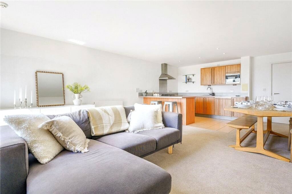 Property photo 2 of 7