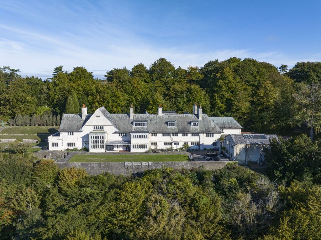 Property photo 3 of 20