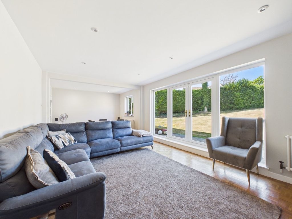 Property photo 3 of 14 Picture No. 06
