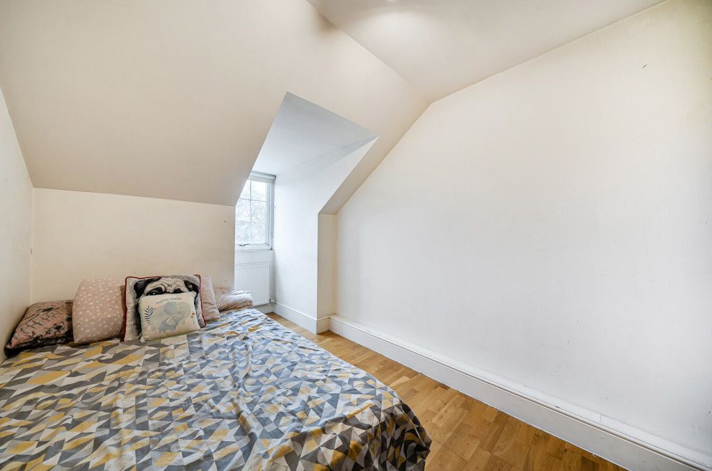 Property photo 3 of 8 1416774-6-69971Dd...